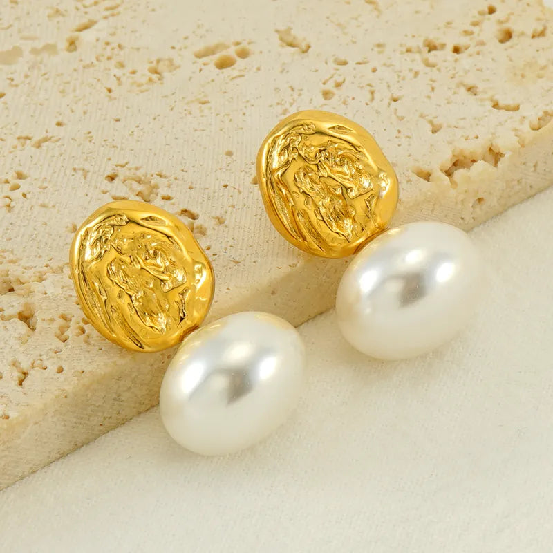 Round Pearl Drop Earring