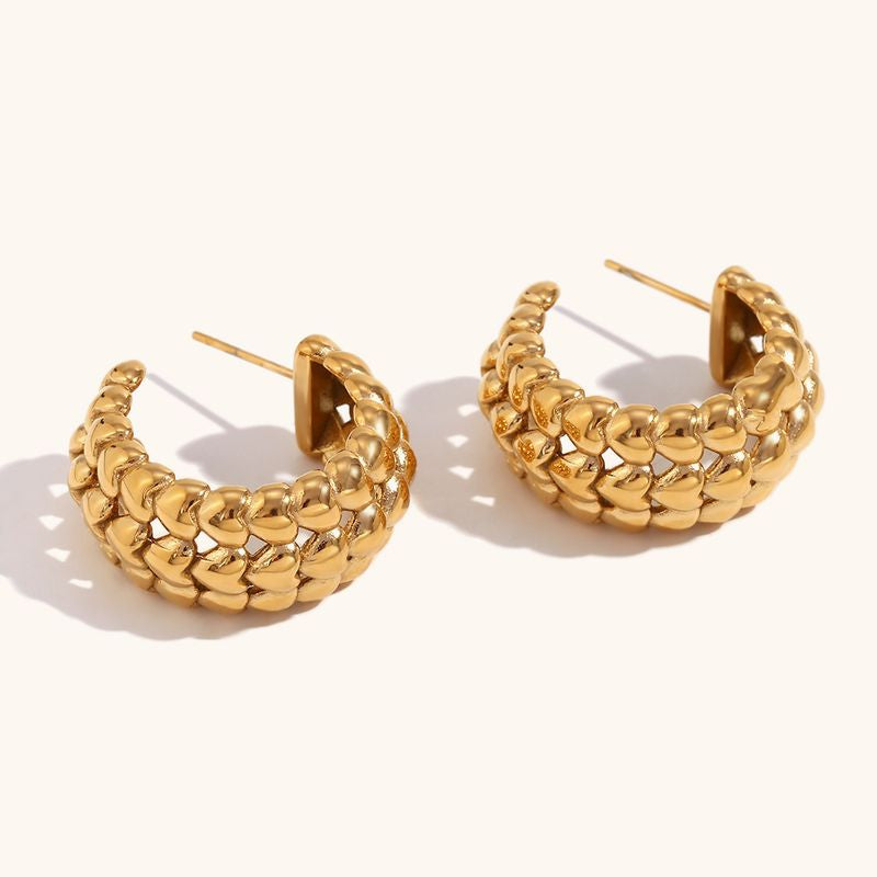 Commute C Shape Heart Earring