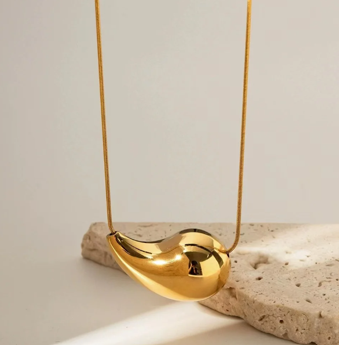 Golden Water Drop Pendant Necklace