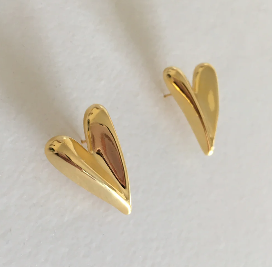 Sculpture Sharp Heart Earrings