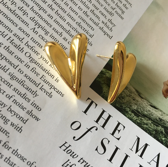 Sculpture Sharp Heart Earrings