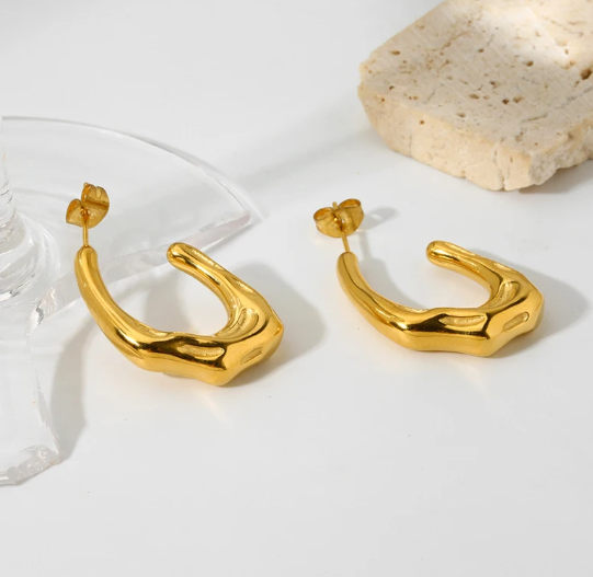 C-shape Texture Earrings