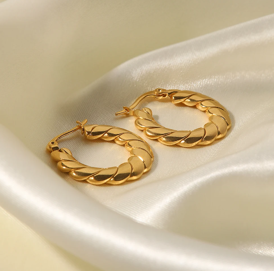 Curved lines Hoop Earring