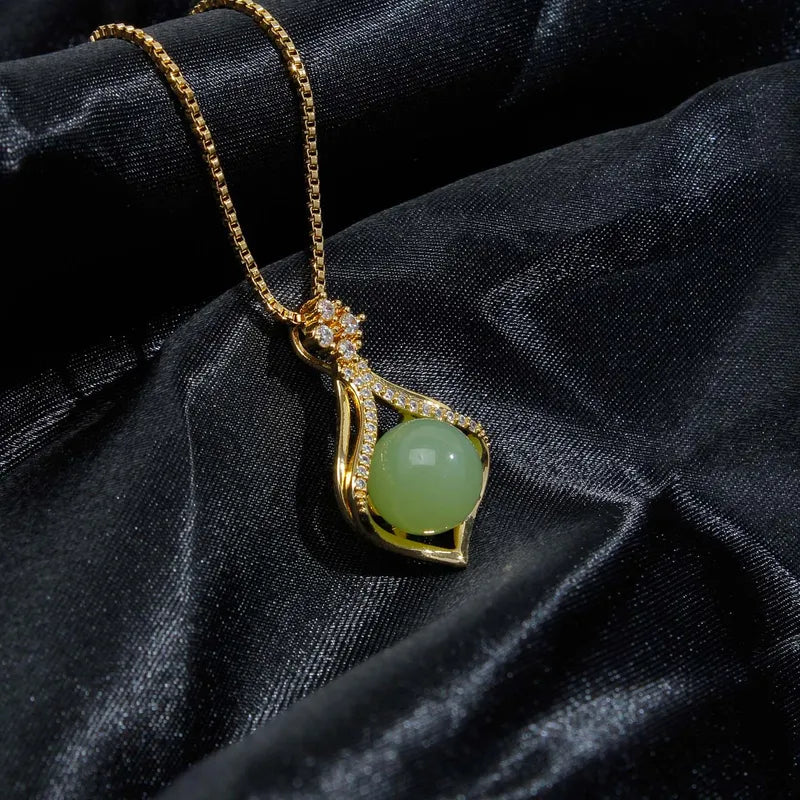 Green Jade Pendant Necklace