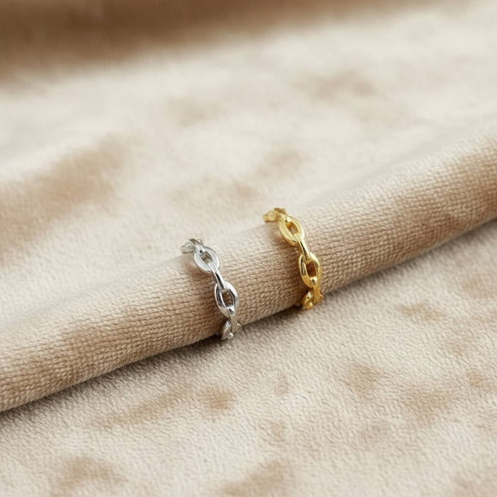 Twist Charm Ear Cuff