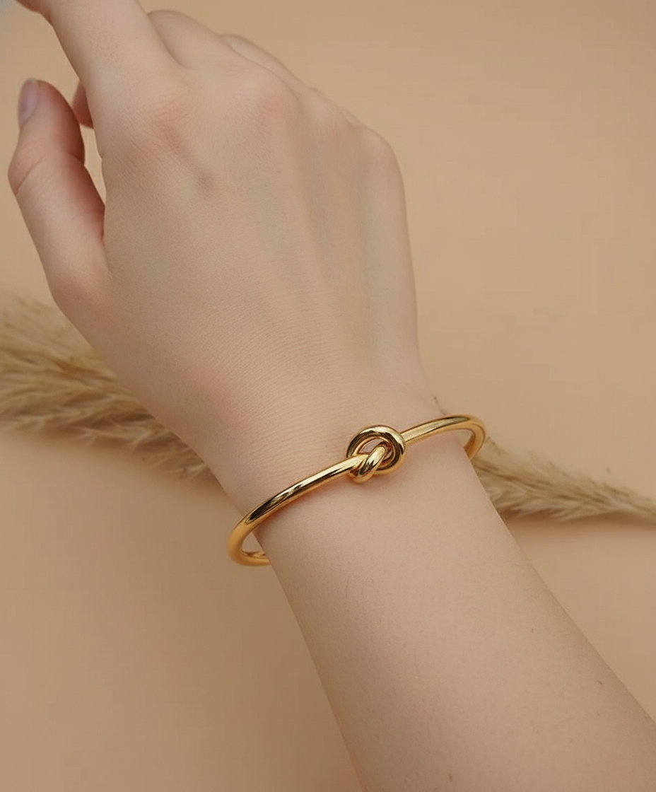 Love Knot Bangle