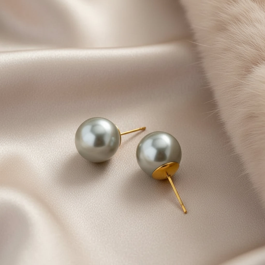 Mist Pearl Studs