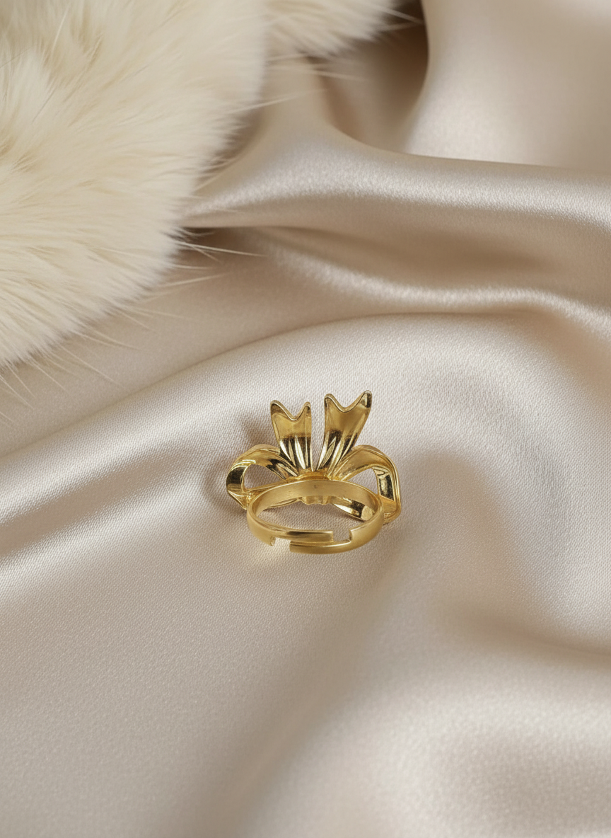 Glimmer Bow Ring