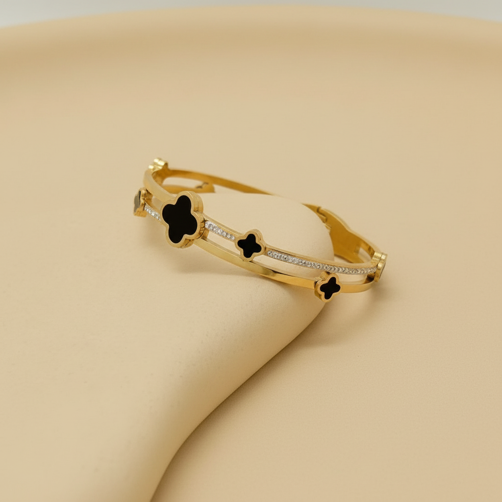 Clover Crystal Charm Bangle