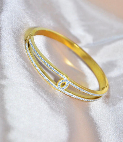 Lotus Style Bangle Bracelet