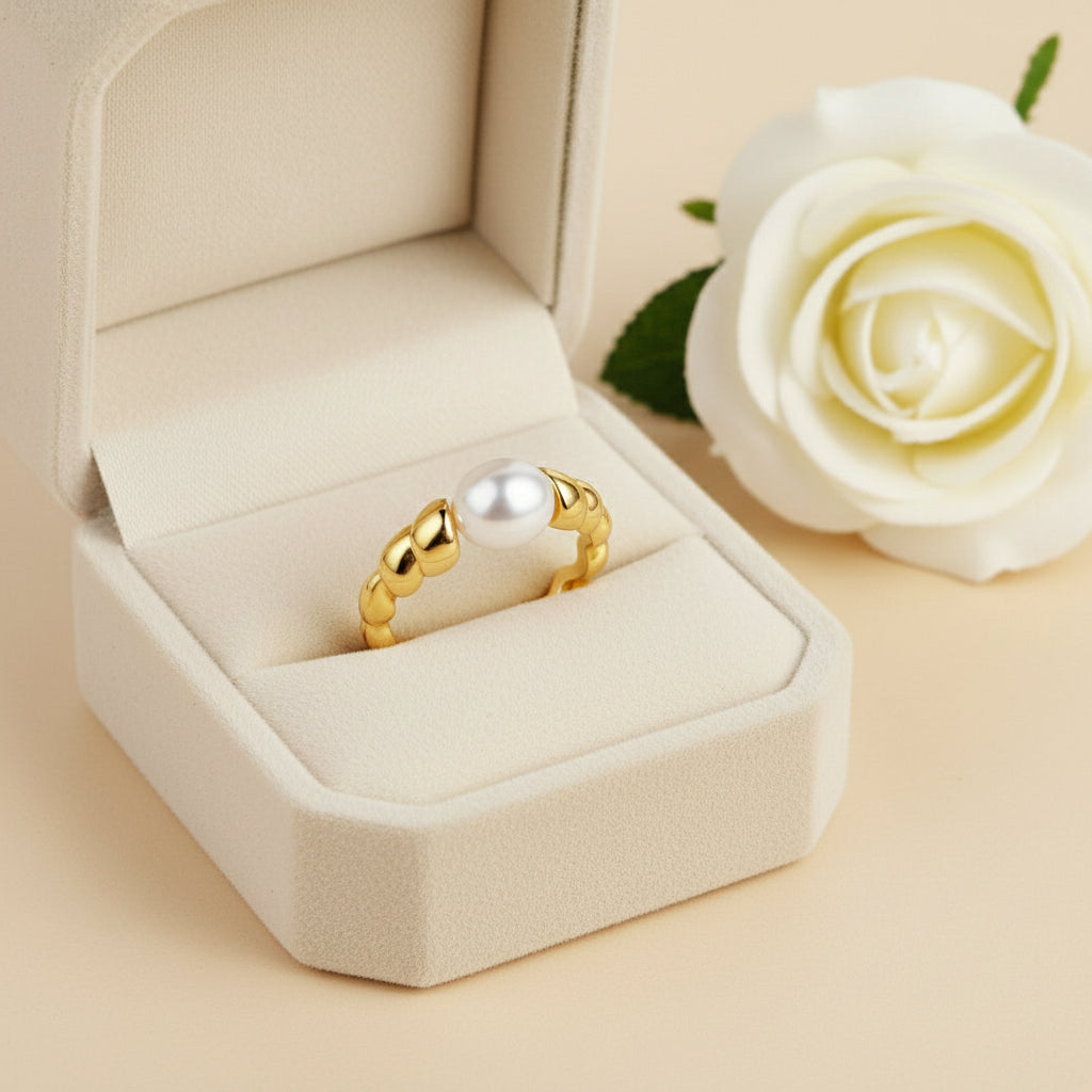 Paris Pearl Ring