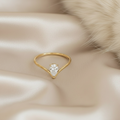 Dewdrop V Ring