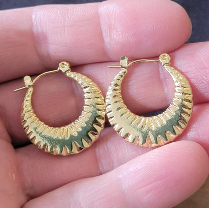 Round Contemporary Twist Hoop Earring