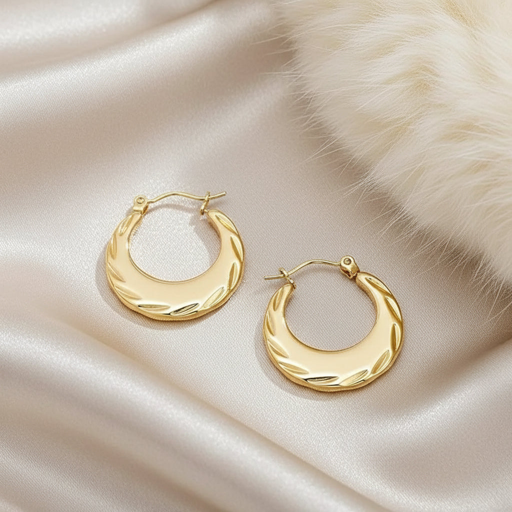 Round shaped Crescent Hoops