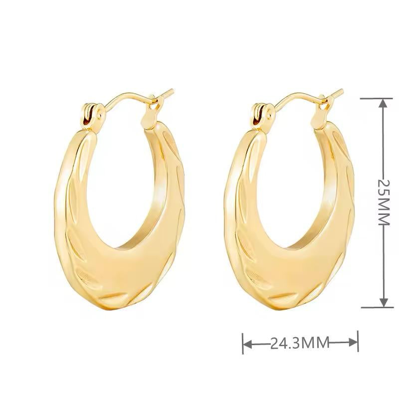 Round shaped Crescent Hoops