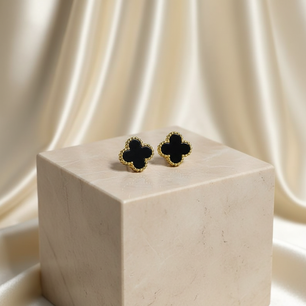 Clover Gleam Studs