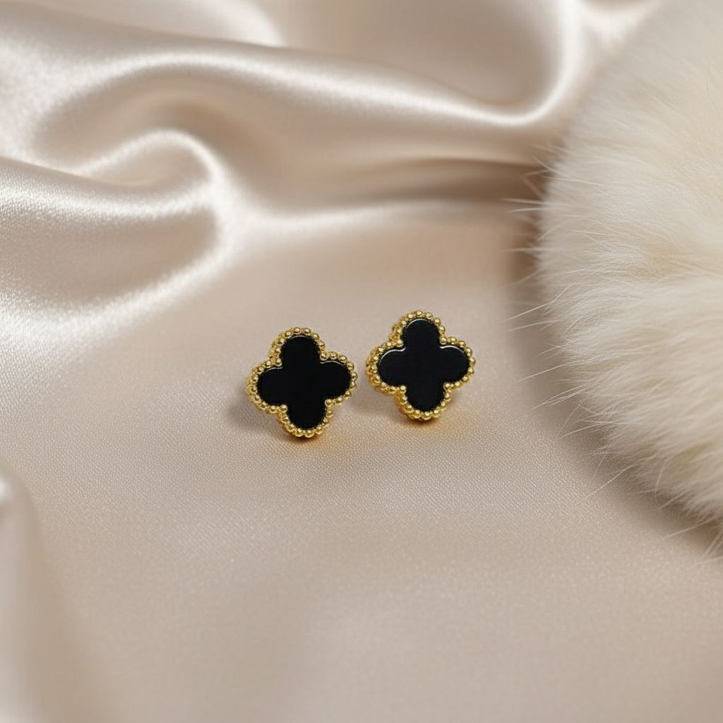 Clover Gleam Studs