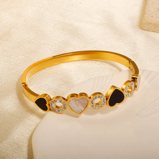 Heart Shape Crystal Edge   Open Bracelet