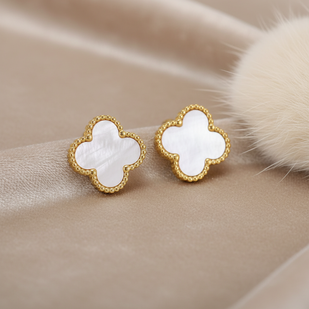 Clover Gleam Studs