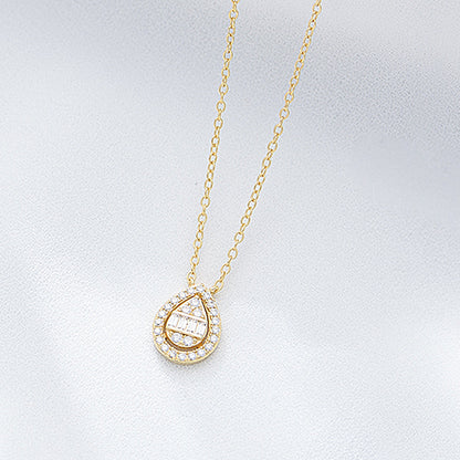 Water-drop Shaped Diamond Pendant Necklace