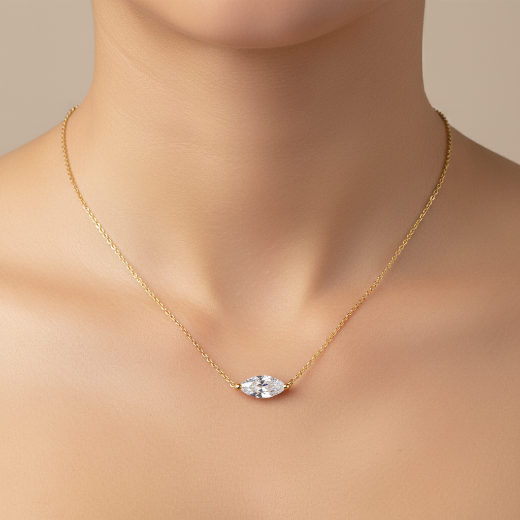 Eterna Oval Necklace