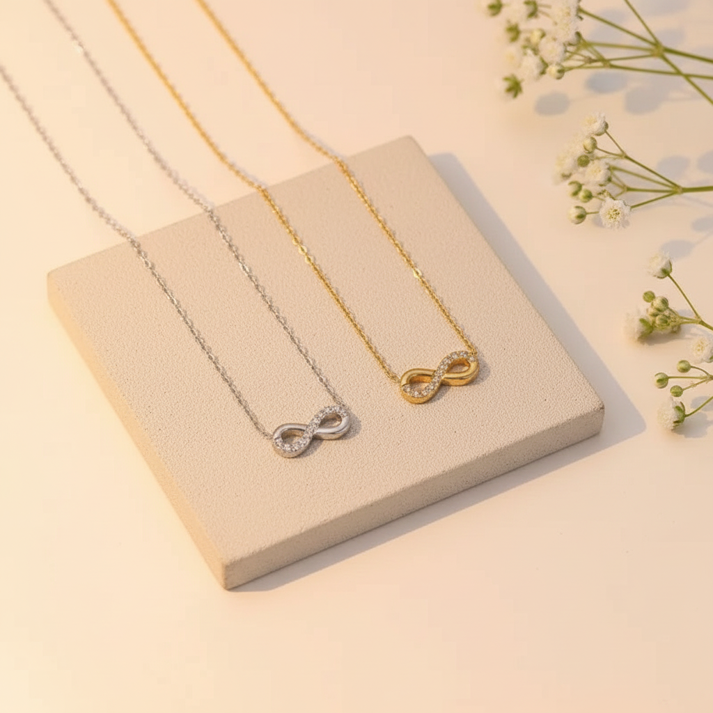 Eterna Loop Necklace