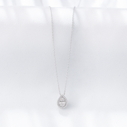 Water-drop Shaped Diamond Pendant Necklace