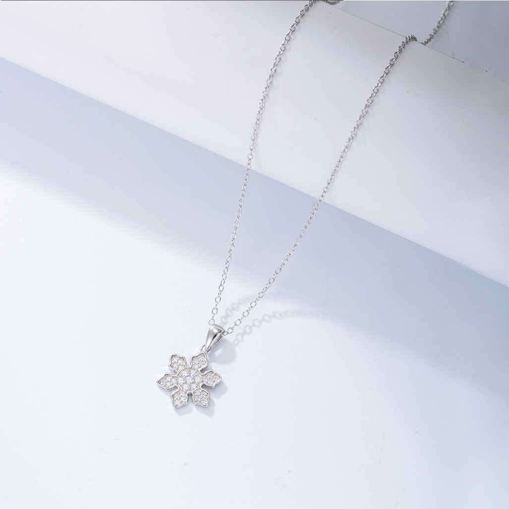 Snowflake Cubic Zirconia Pendant Necklace