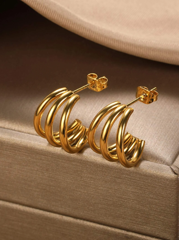 C-shaped Curved Line Ear Studs