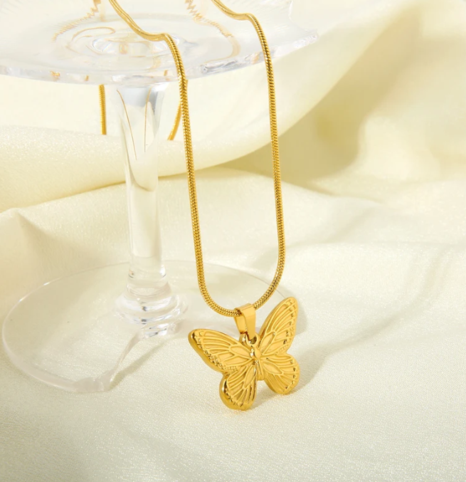 Papillon Flutter Necklace