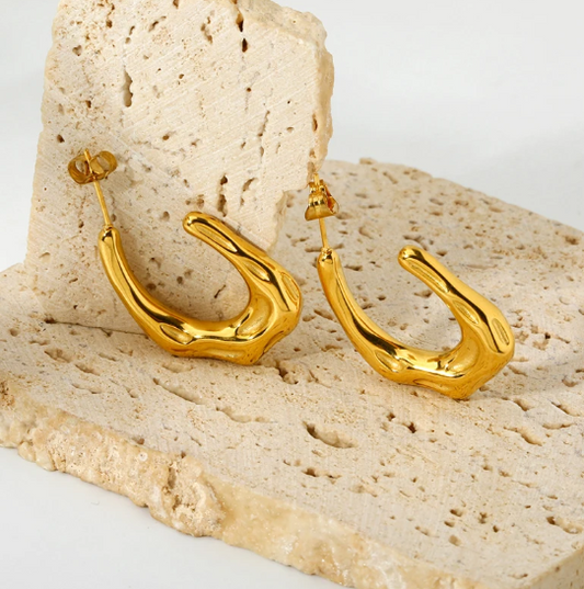 C-shape Texture Earrings