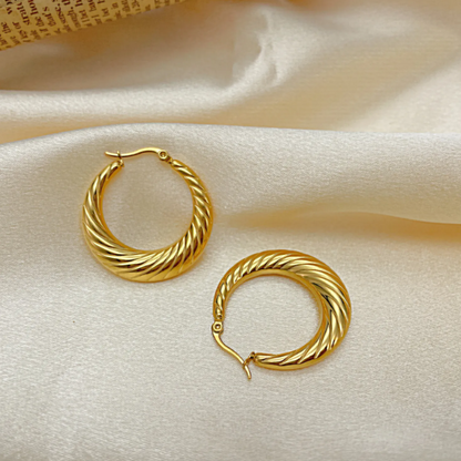 Round Thread Hoop Earring