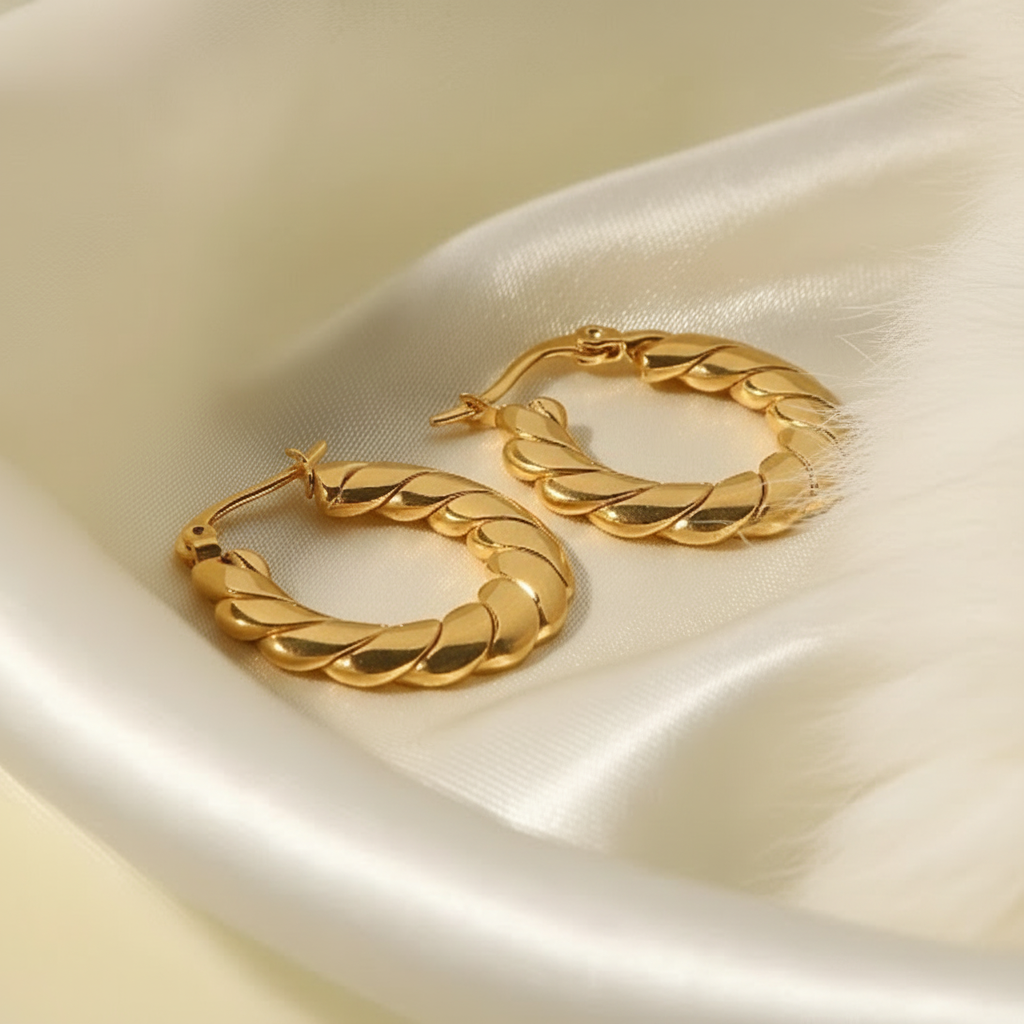 Curved lines Hoop Earring