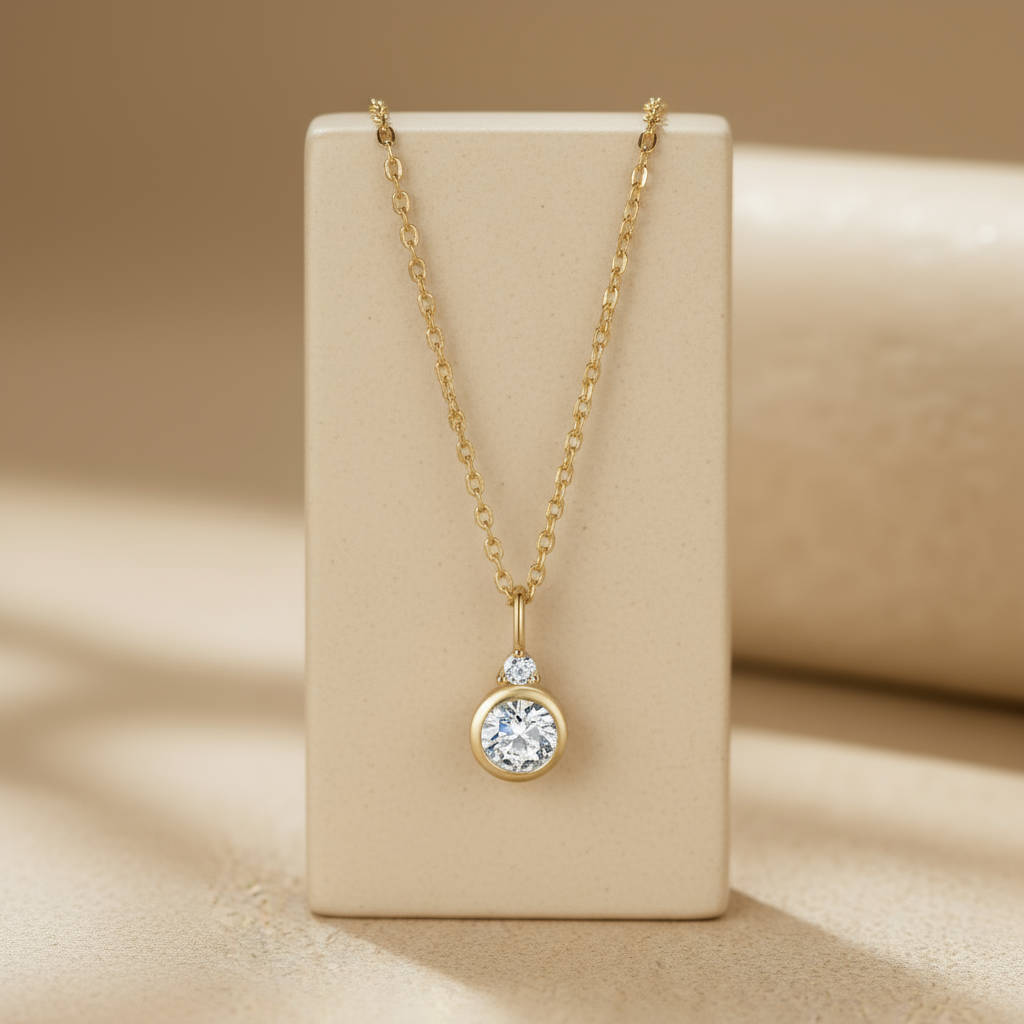 Eterna Gleam Necklace