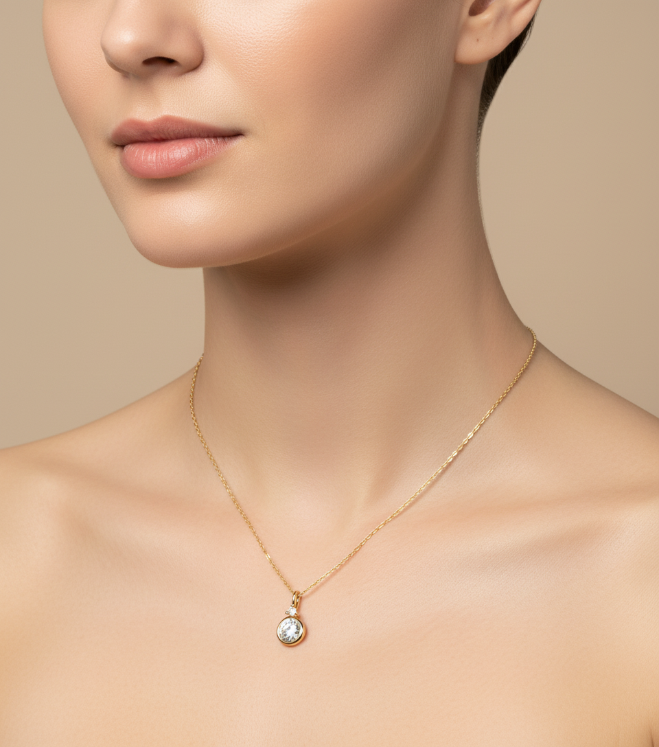 Eterna Gleam Necklace