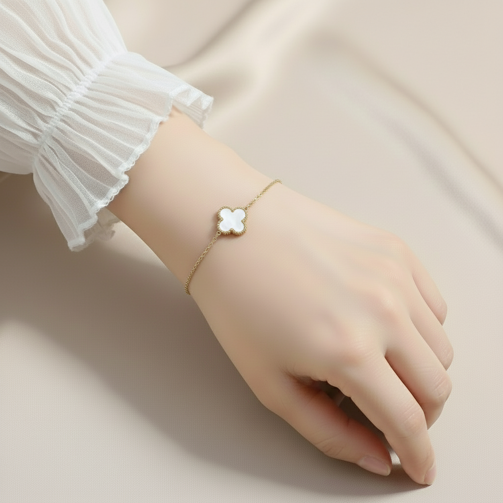 Solo Clover Bracelet