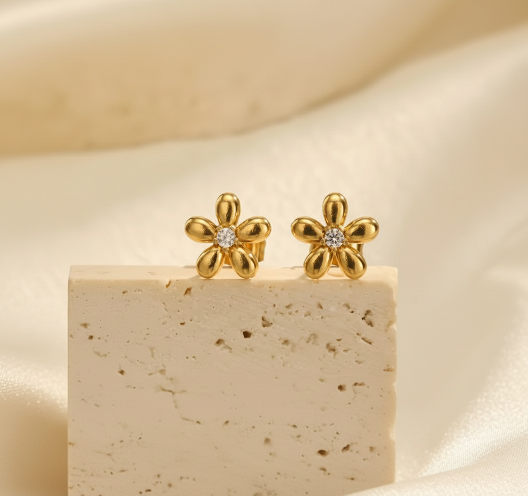 Flower with Diamond Stud Earring