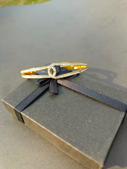 Lotus Style Bangle Bracelet
