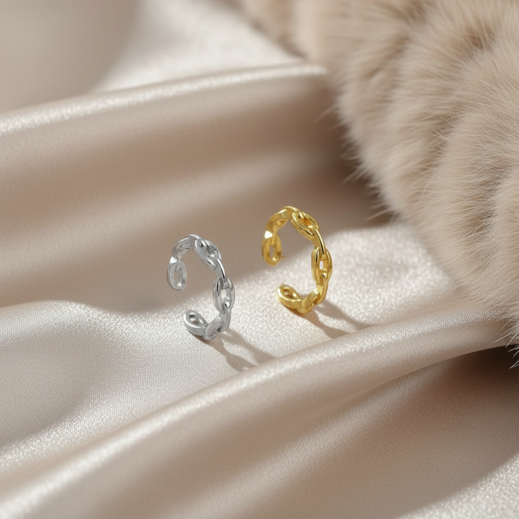 Twist Charm Ear Cuff